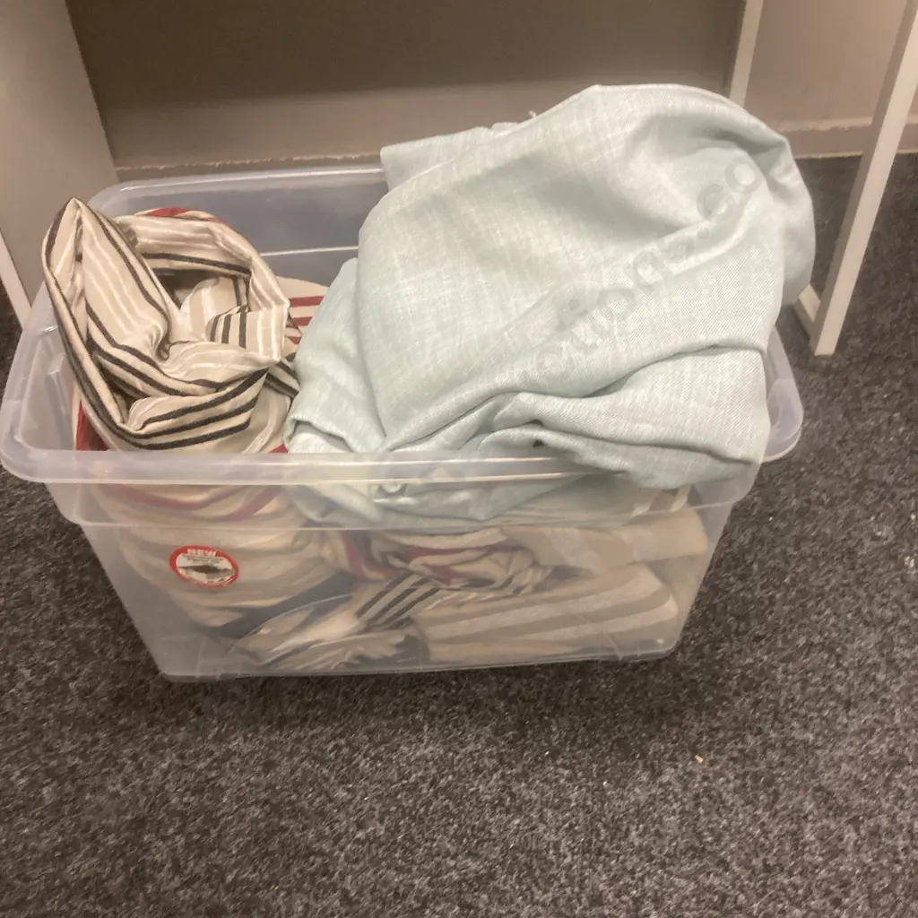 Lot of Assorted House Curtains & Drapes Image 1++